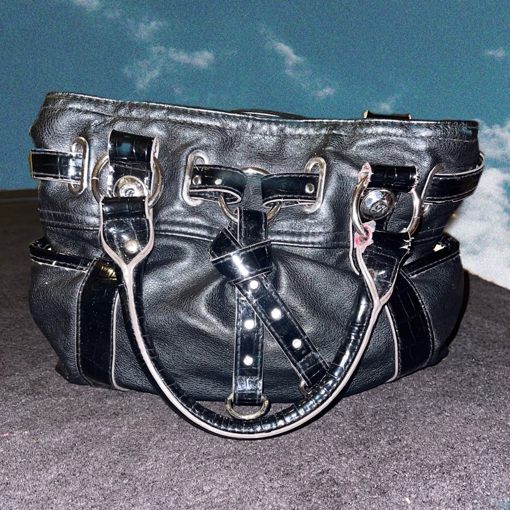 black rosetti hand bag